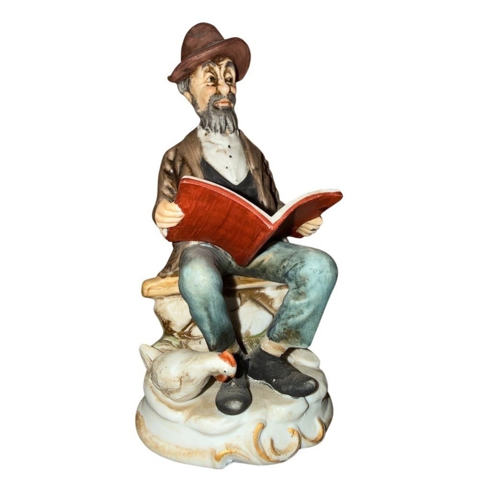 Capodimonte Napoli La Fortuna Figurine‎ Old Man Reading Book Floral Base